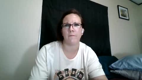 Snapshot of tx_girl69 chatting on 06/06/26, 04:17 tx_girl69 online show from 06/06/26, 04:17