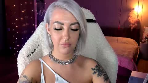 Snapshot of tykioty_miley chatting on 03/12/25, 06:22 Miley online show from 03/12/25, 06:22