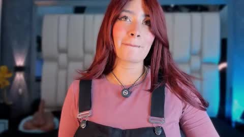  TYLA  online show from 10/01/25, 04:07