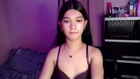 Snapshot of tyladine chatting on 10/09/25, 08:34 tyladine online show from 10/09/25, 08:34