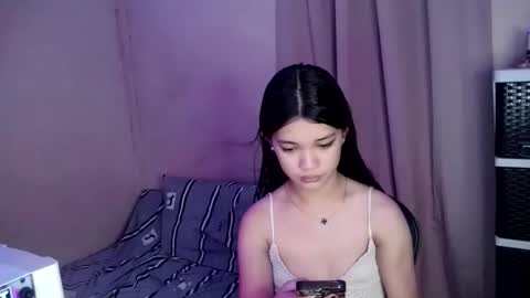 Snapshot of tyladine chatting on 10/10/25, 10:36 tyladine online show from 10/10/25, 10:36