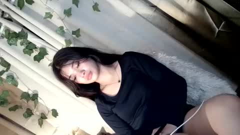 Snapshot of tyladine chatting on 11/15/25, 03:59 tyladine online show from 11/15/25, 03:59