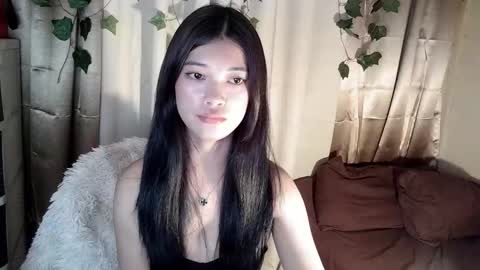 Snapshot of tyladine chatting on 11/17/25, 05:13 tyladine online show from 11/17/25, 05:13