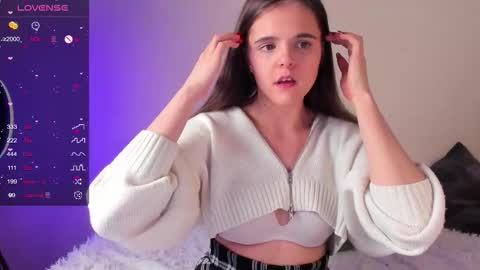 Snapshot of tyler_ema chatting on 12/19/25, 06:37 Ema online show from 12/19/25, 06:37