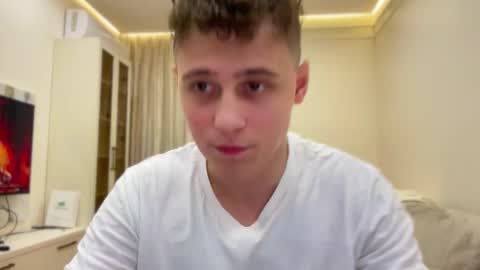 tyler_garrner online show from 11/08/25, 03:45