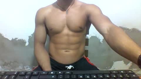 Snapshot of tyler_gold823 chatting on 02/12/25, 04:11 Tyler online show from 02/12/25, 04:11