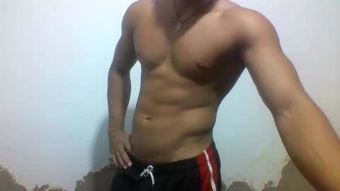 Snapshot of tyler_gold823 chatting on 02/15/25, 01:05 Tyler online show from 02/15/25, 01:05