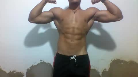 Snapshot of tyler_gold823 chatting on 02/16/25, 04:10 Tyler online show from 02/16/25, 04:10