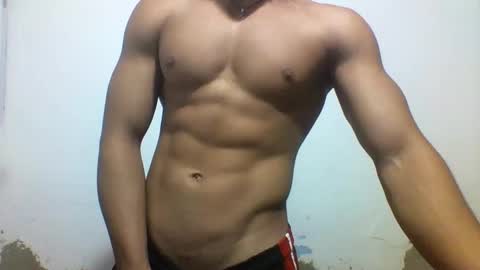 Snapshot of tyler_gold823 chatting on 02/27/25, 01:17 Tyler online show from 02/27/25, 01:17