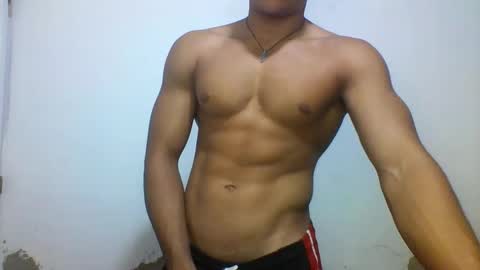 Snapshot of tyler_gold823 chatting on 03/08/25, 01:57 Tyler online show from 03/08/25, 01:57