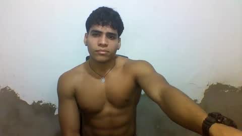 Snapshot of tyler_gold823 chatting on 03/12/25, 04:56 Tyler online show from 03/12/25, 04:56