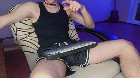 Tyler and Chris online show from 12/04/25, 03:32