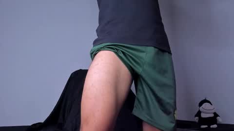 Snapshot of tyler_jonnes chatting on 02/02/26, 03:44 Tyler online show from 02/02/26, 03:44