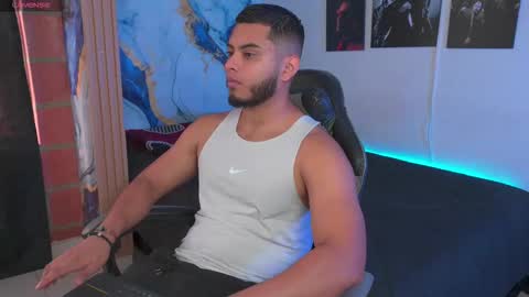 Tyler online show from 10/01/25, 04:35