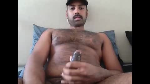 Snapshot of tylerd45637 chatting on 12/16/25, 06:18 tylerd45637 online show from 12/16/25, 06:18