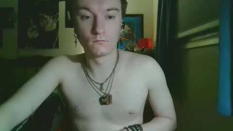 Snapshot of tylerdude5612 chatting on 05/27/26, 06:10 Tylerdude56128 online show from 05/27/26, 06:10