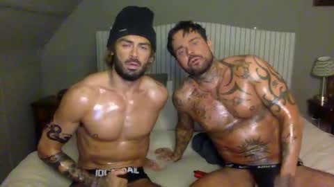 Snapshot of tylerjamesxxx_ chatting on 10/30/25, 10:21 tylerjamesxxx_ online show from 10/30/25, 10:21