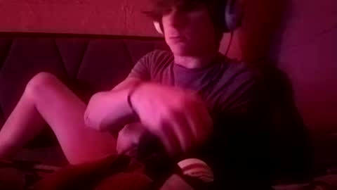 Snapshot of tylerlee199169 chatting on 02/08/26, 12:08 Tyler online show from 02/08/26, 12:08