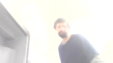 Snapshot of tylerweist727678265 chatting on 01/10/26, 07:21 tylerweist727678265 online show from 01/10/26, 07:21