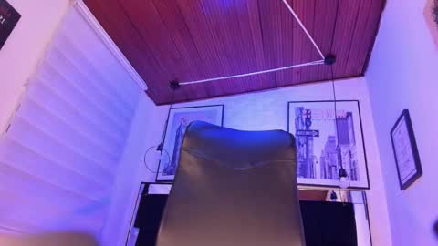       online show from 12/04/25, 03:38