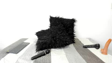 Tylor Martinez online show from 10/27/25, 07:51