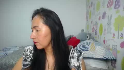 Tyna online show from 06/10/26, 01:17