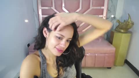 Snapshot of tyna_ch chatting on 03/11/25, 07:47 TYNA online show from 03/11/25, 07:47