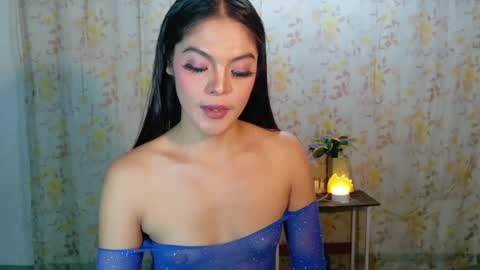 Snapshot of tynovaria chatting on 07/18/26, 04:00 tynovaria online show from 07/18/26, 04:00