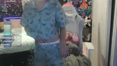 Snapshot of tyra_liana chatting on 02/14/25, 01:13 Tyra Liana online show from 02/14/25, 01:13