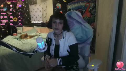 Snapshot of tyra_liana chatting on 03/02/25, 05:36 Tyra Liana online show from 03/02/25, 05:36