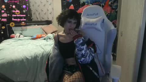 Snapshot of tyra_liana chatting on 03/03/25, 01:31 Tyra Liana online show from 03/03/25, 01:31