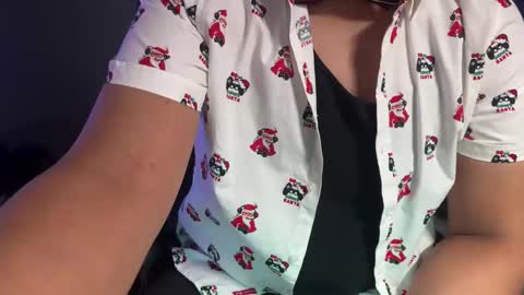 Snapshot of tysean1 chatting on 12/19/24, 08:13 Slong Dong online show from 12/19/24, 08:13