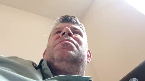 Snapshot of tyson2512 chatting on 09/20/25, 01:23 tyson2512 online show from 09/20/25, 01:23