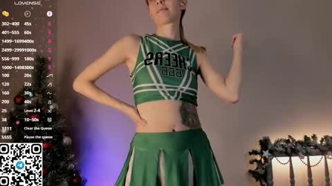 Snapshot of tyty_pupu chatting on 02/04/26, 06:58 Christine 3 Next broadcast tomorrow at 2100 GMT 5 online show from 02/04/26, 06:58