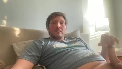 Snapshot of u28005 chatting on 01/03/25, 09:15 u28005 online show from 01/03/25, 09:15