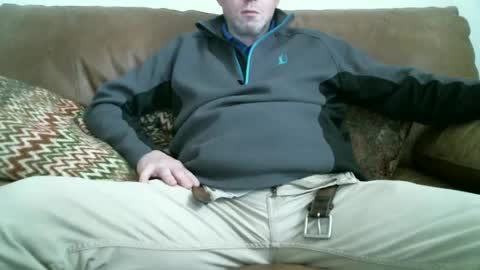 Snapshot of u_suck_i_lick_for_69_cumsohard chatting on 11/16/25, 08:03 Mister F online show from 11/16/25, 08:03