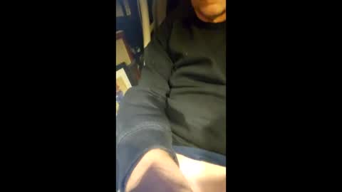 Snapshot of ucansitonit chatting on 12/15/25, 05:44 ucansitonit online show from 12/15/25, 05:44