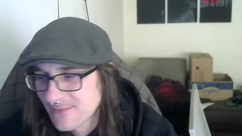 ucloudd online show from 04/25/26, 08:17