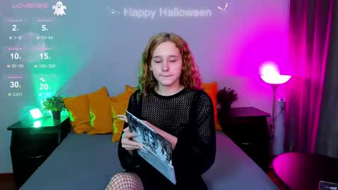 Snapshot of uco_mon chatting on 10/30/25, 02:51 Uco online show from 10/30/25, 02:51