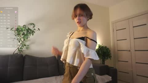 Lili online show from 02/02/26, 05:00