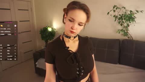 Lili online show from 02/09/26, 06:23