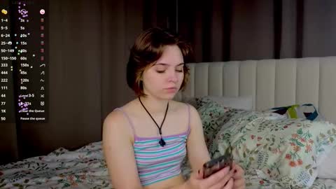 Polly online show from 09/25/25, 03:05