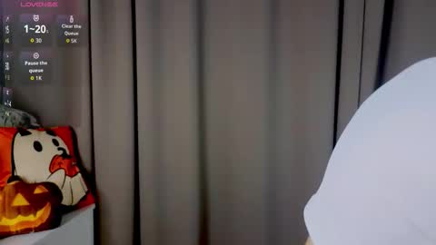 Polly online show from 11/03/25, 03:24