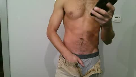 Snapshot of uhhuhyea chatting on 10/29/25, 02:03 uhhuhyea online show from 10/29/25, 02:03