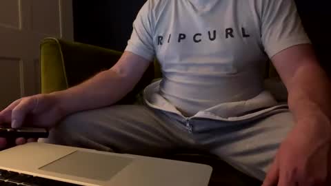 ukclive online show from 02/09/25, 10:00