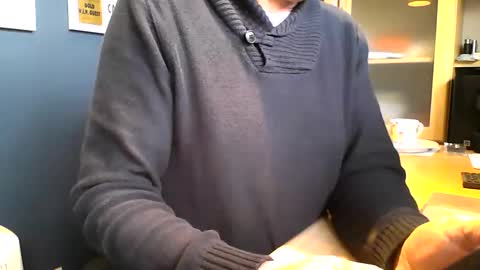 mark online show from 01/12/26, 11:59