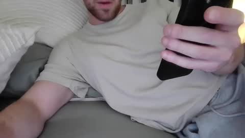 Snapshot of uksubby chatting on 01/07/25, 01:03 uksubby online show from 01/07/25, 01:03