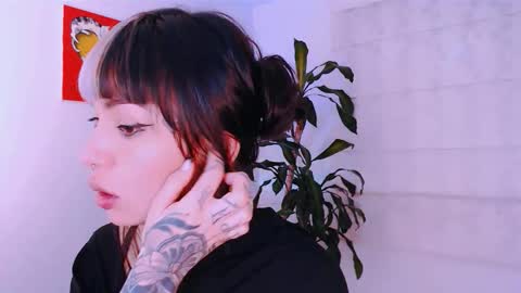 Martina online show from 10/18/25, 02:03