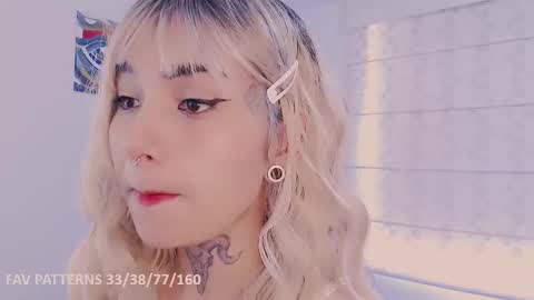 Martina online show from 12/15/25, 08:02