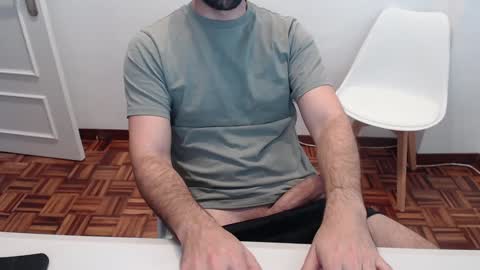 Snapshot of ulep chatting on 12/30/24, 02:30 Ulep online show from 12/30/24, 02:30